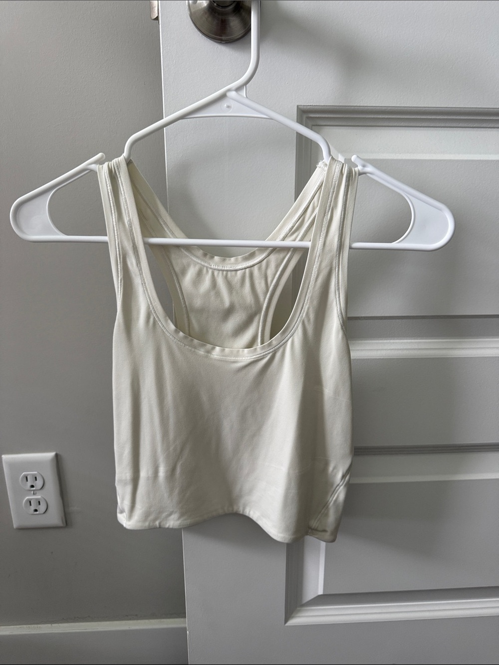 Lululemon Smooth Women’s Racerback Crop Tank Top — Cream